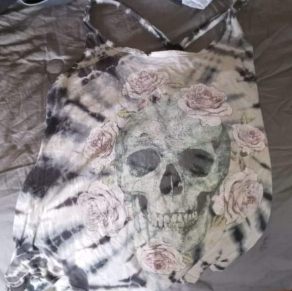 Tanks - Picture 3 of 3